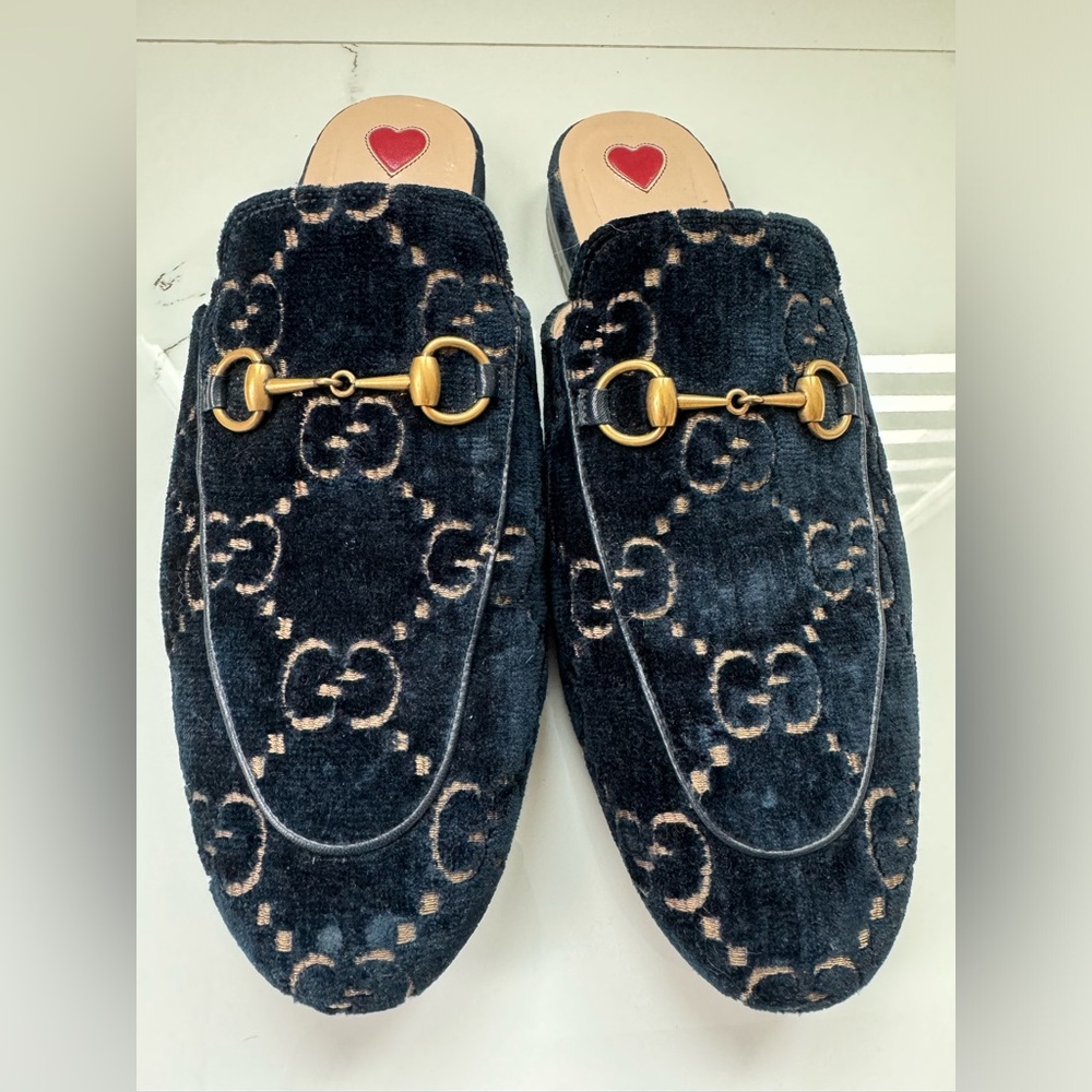 Gucci slides
